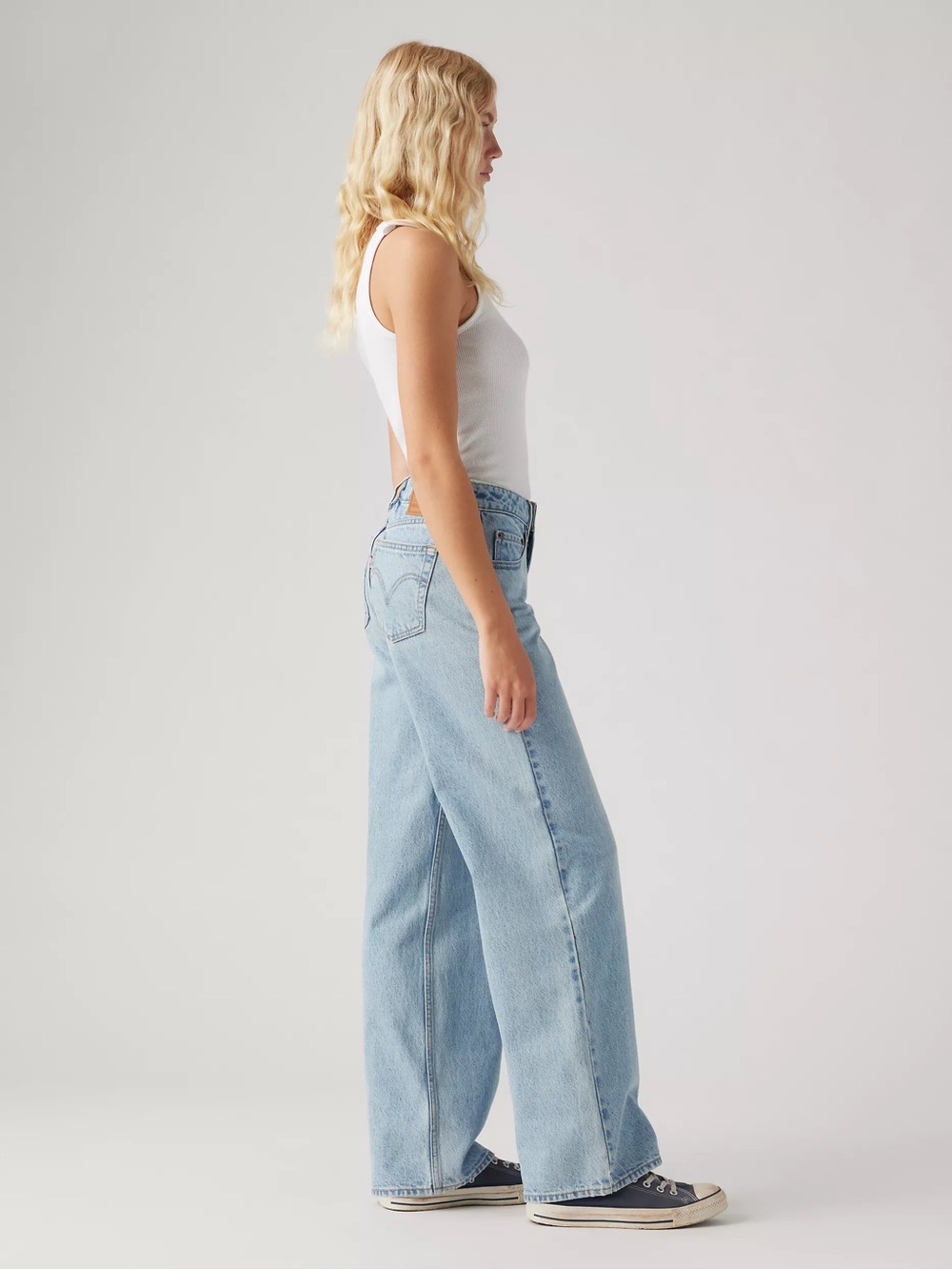 Levi’s Low Loose in Light Wash - Picture 4 of 11